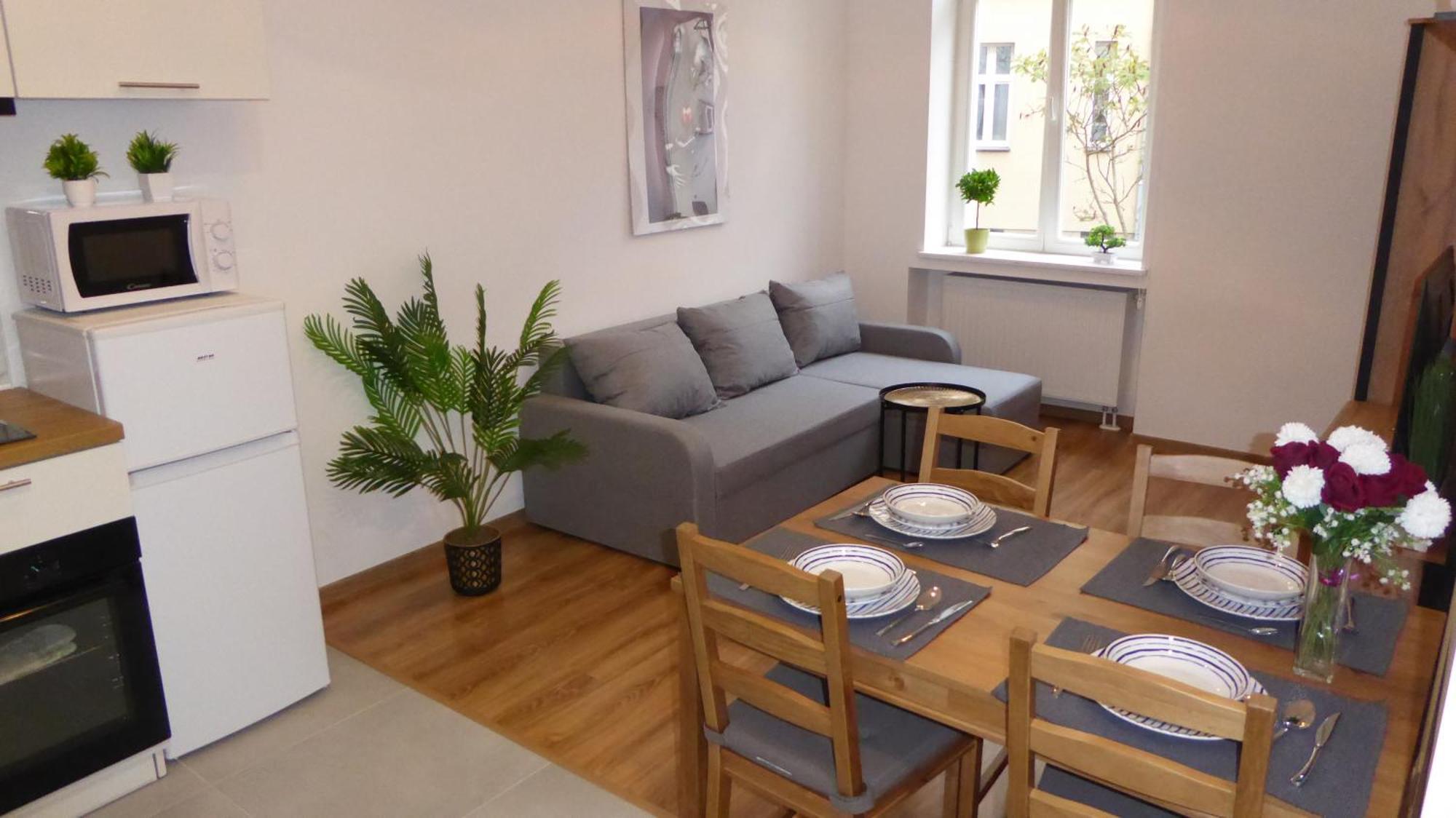 Apartament Love On 5 - Milosc Na 5 Legnica Bagian luar foto